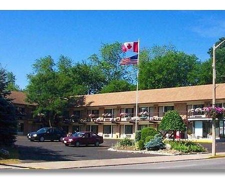 6032 Persepolis Inn ナイアガラ・フォールズ エクステリア 写真